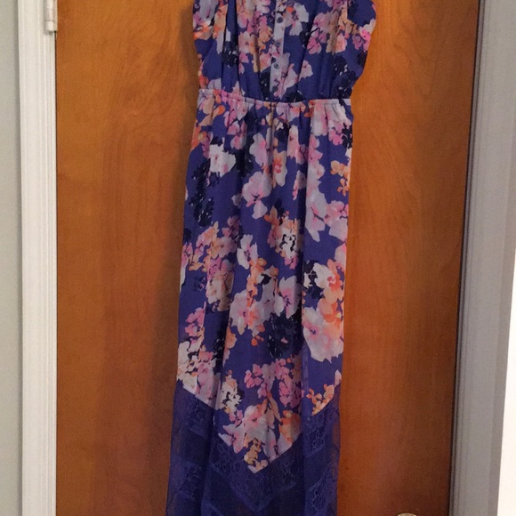 Candie's Dresses & Skirts - Floral maxi dress